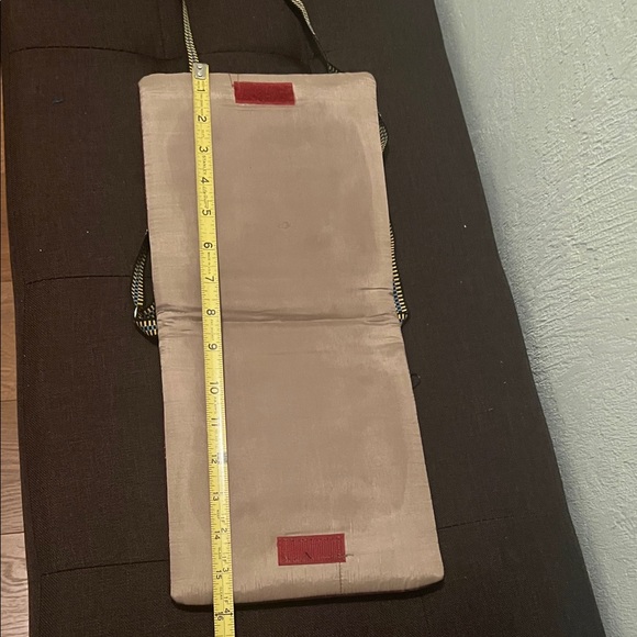 #0976+Elephant Patterned Maroon Crossbody Bag - Picture 5 of 6